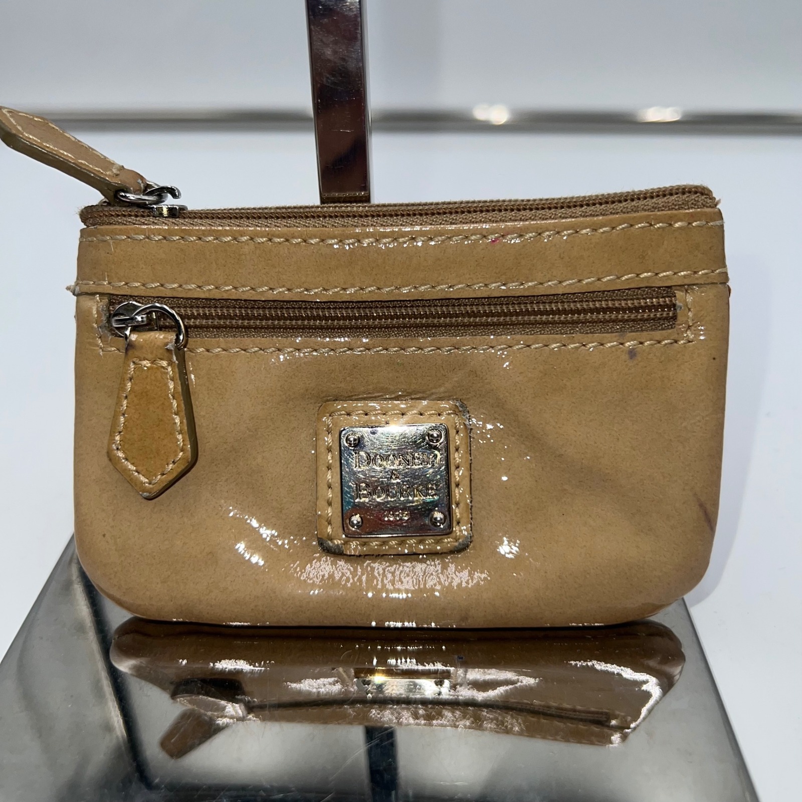 Dooney  Bourke Beige Patent Leather Coin Purse Wallet Card Holder